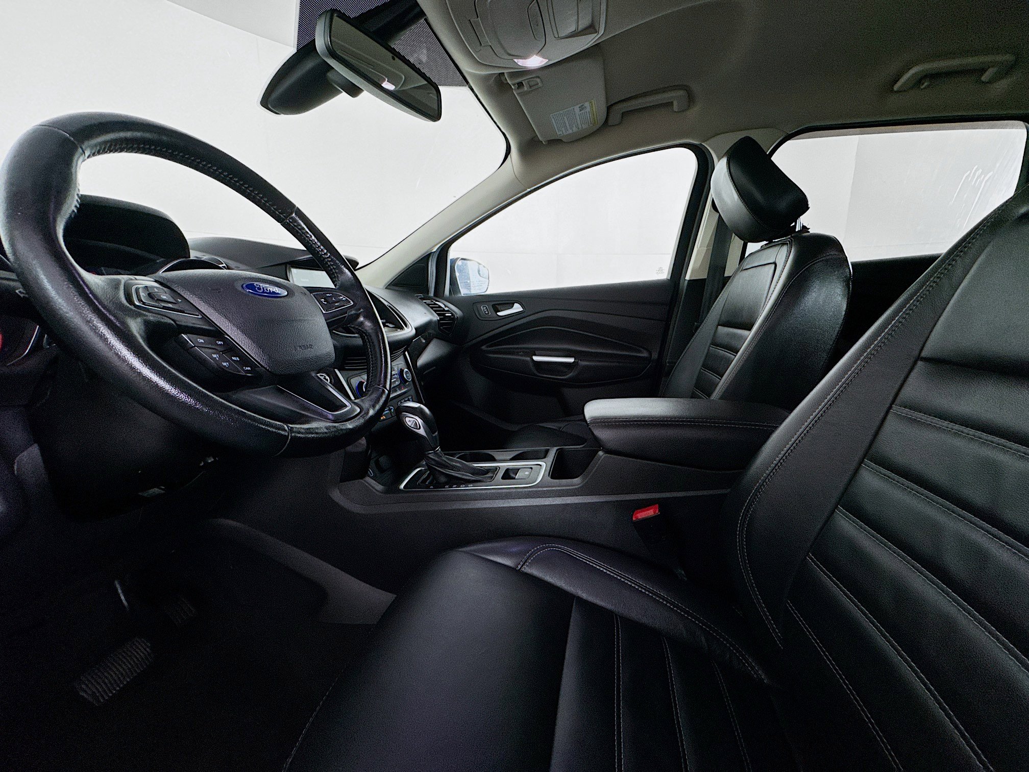 Used 2019 Ford Escape Titanium image 29