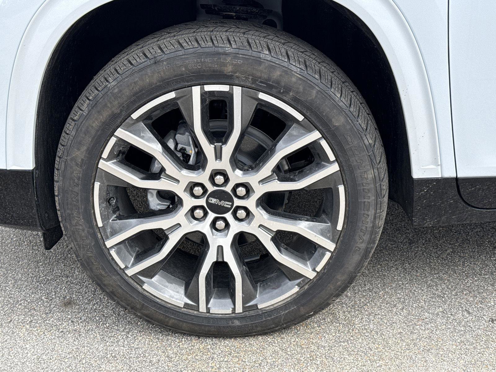 New 2026 GMC Acadia Denali Ultimate w/ LPO, All-Weather Package image 58