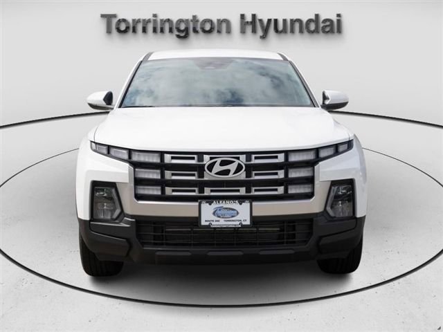 New 2025 Hyundai Santa Cruz SE image 2