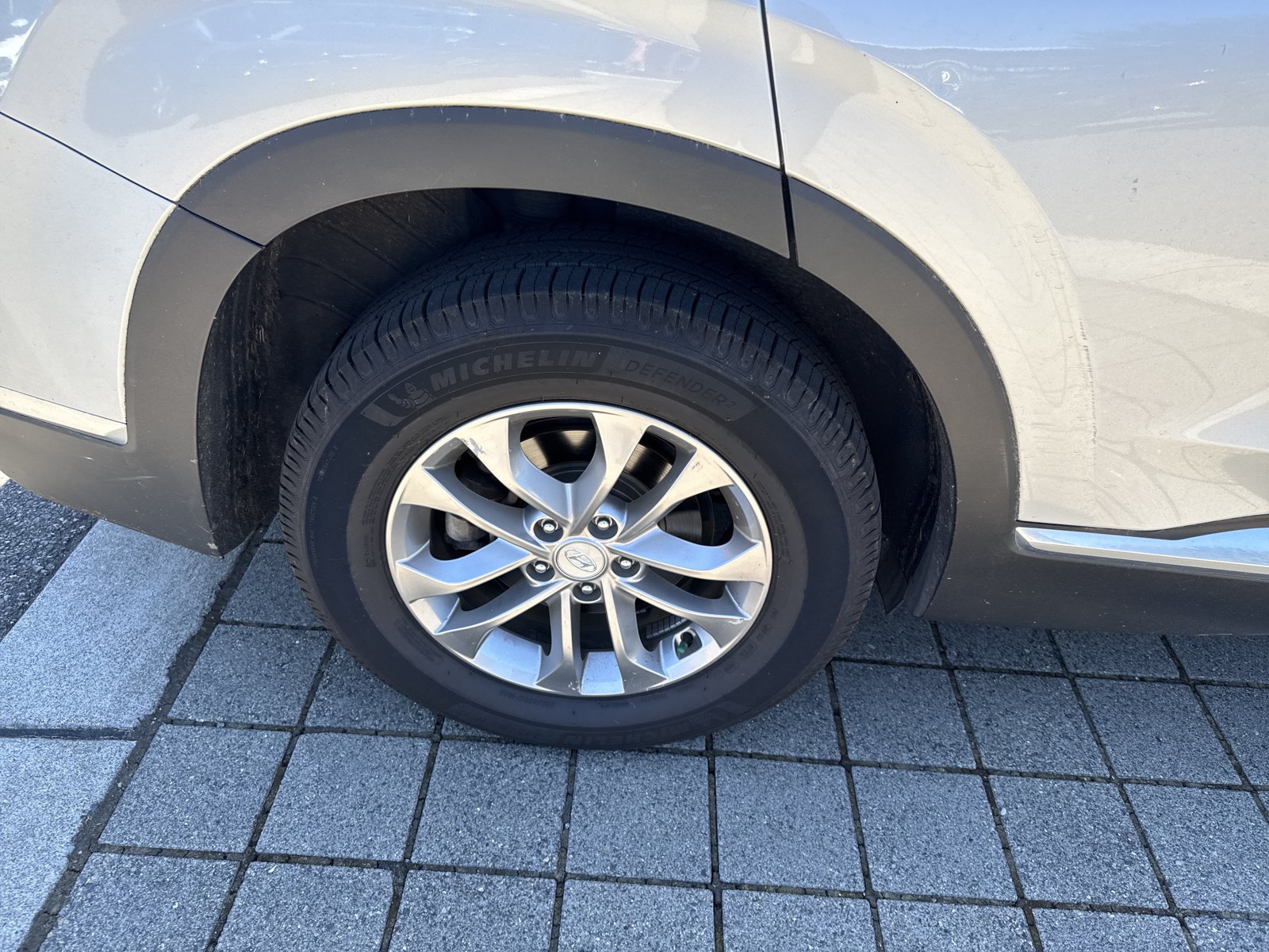Used 2019 Hyundai Santa Fe SE AWD/4WD image 11