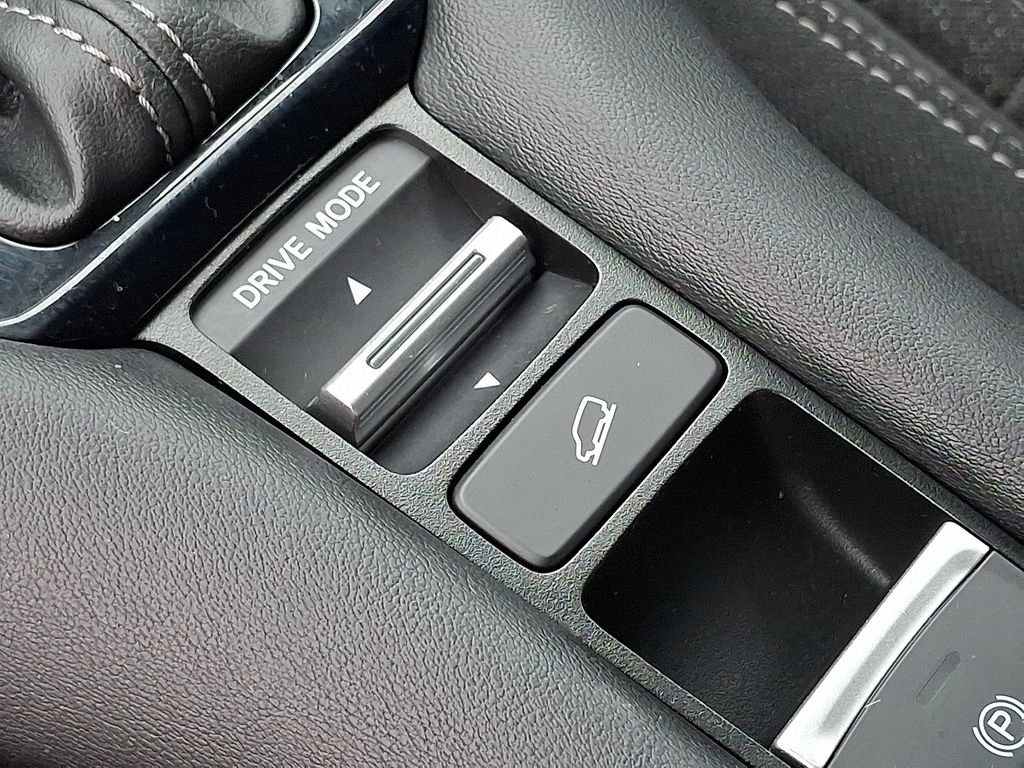 Used 2024 Honda HR-V LX image 26