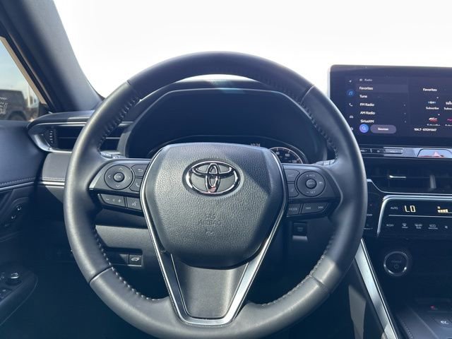 Used 2024 Toyota Venza XLE AWD/4WD image 19
