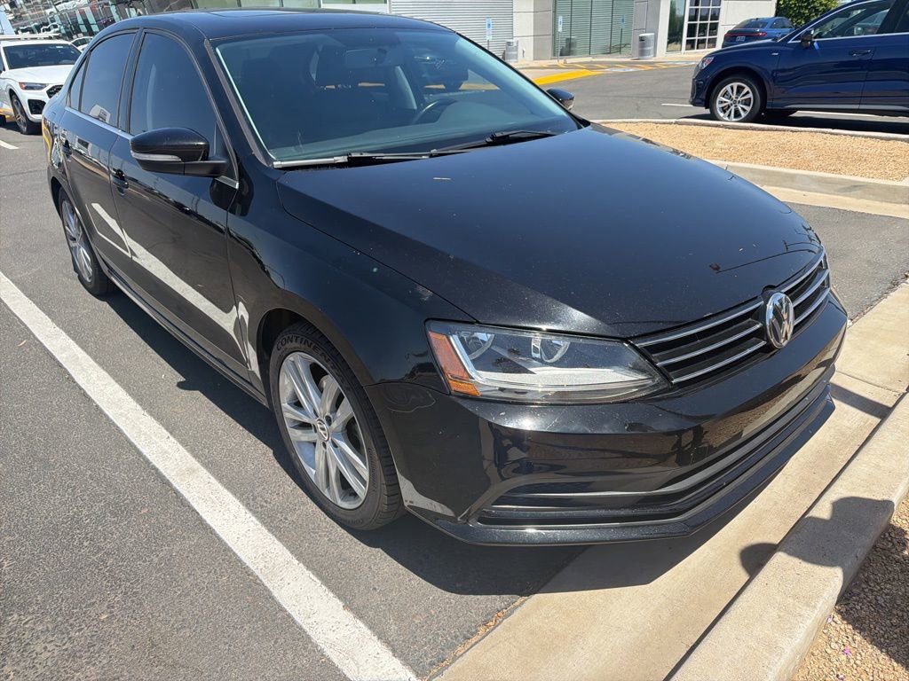 Used 2017 Volkswagen Jetta SE image 3