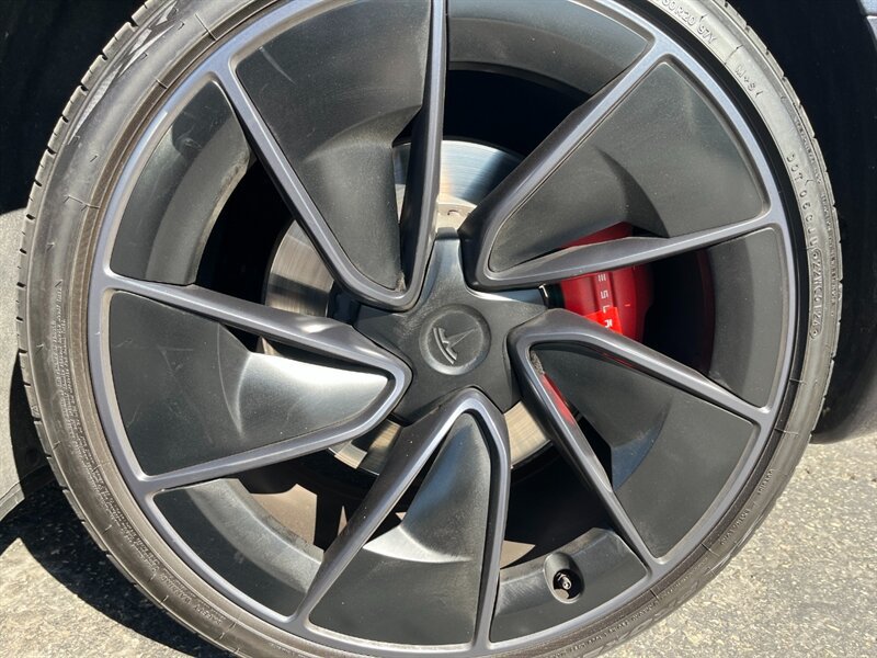 Used 2024 Tesla Model 3 Performance AWD/4WD image 35
