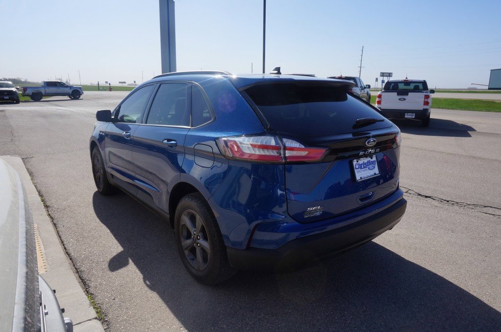 Used 2023 Ford Edge SEL w/ Sport Appearance Package AWD/4WD image 6