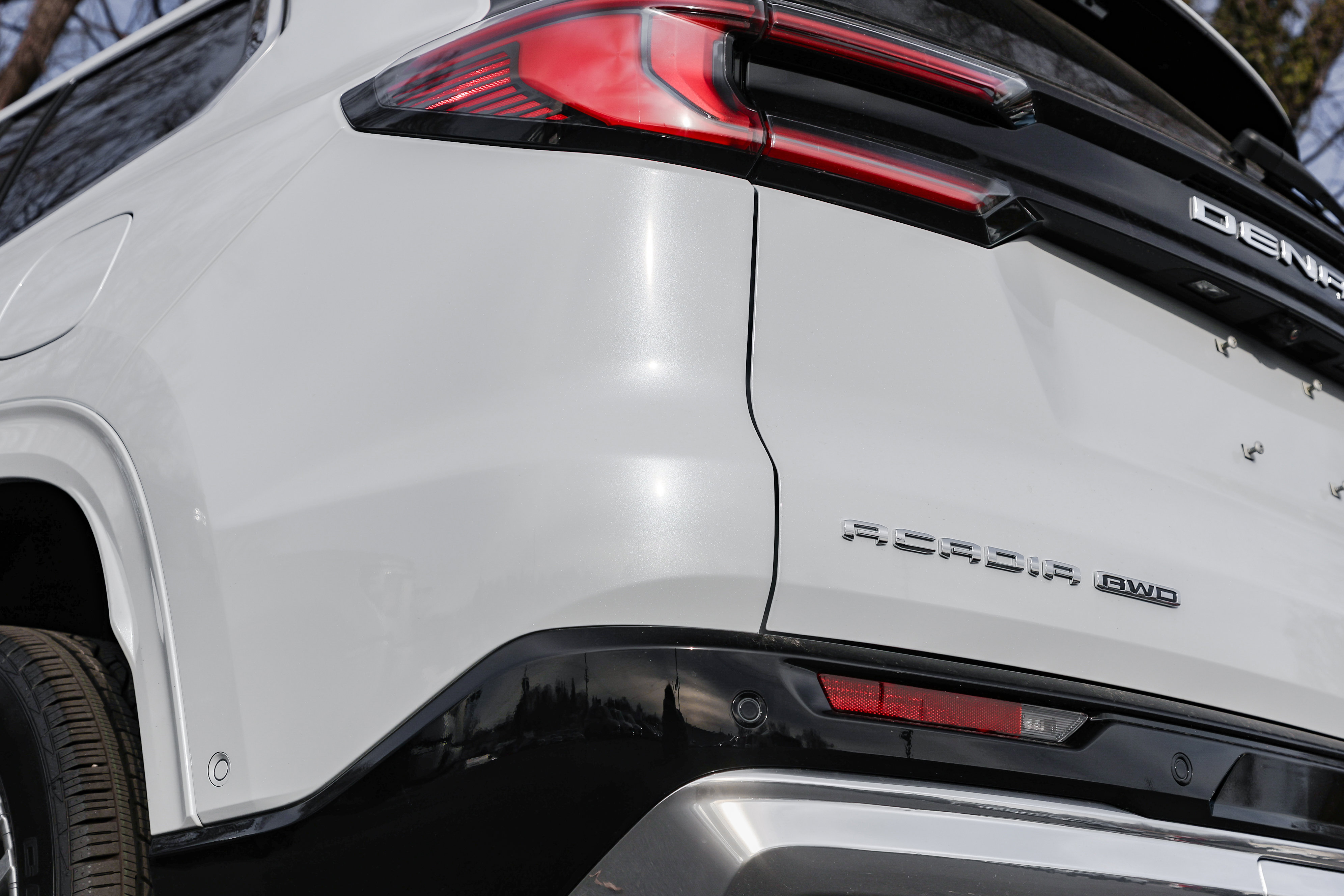 New 2026 GMC Acadia Denali w/ Super Cruise Package image 7