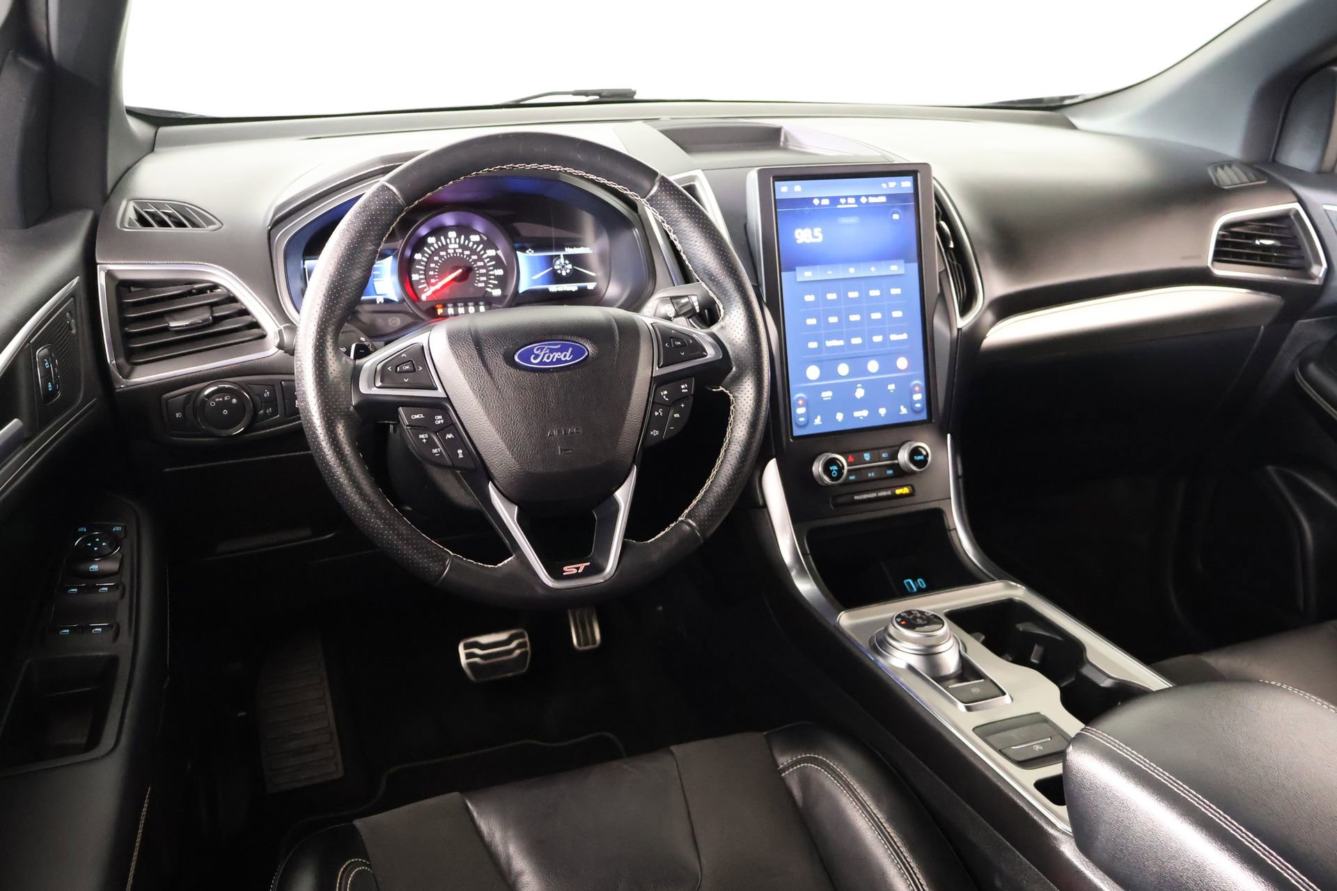 Used 2022 Ford Edge ST AWD/4WD image 2