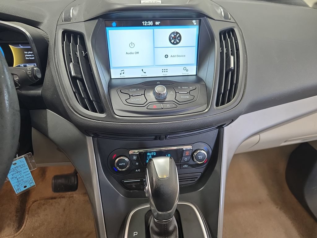 Used 2016 Ford C-MAX SE w/ Equipment Group 202A FWD image 49