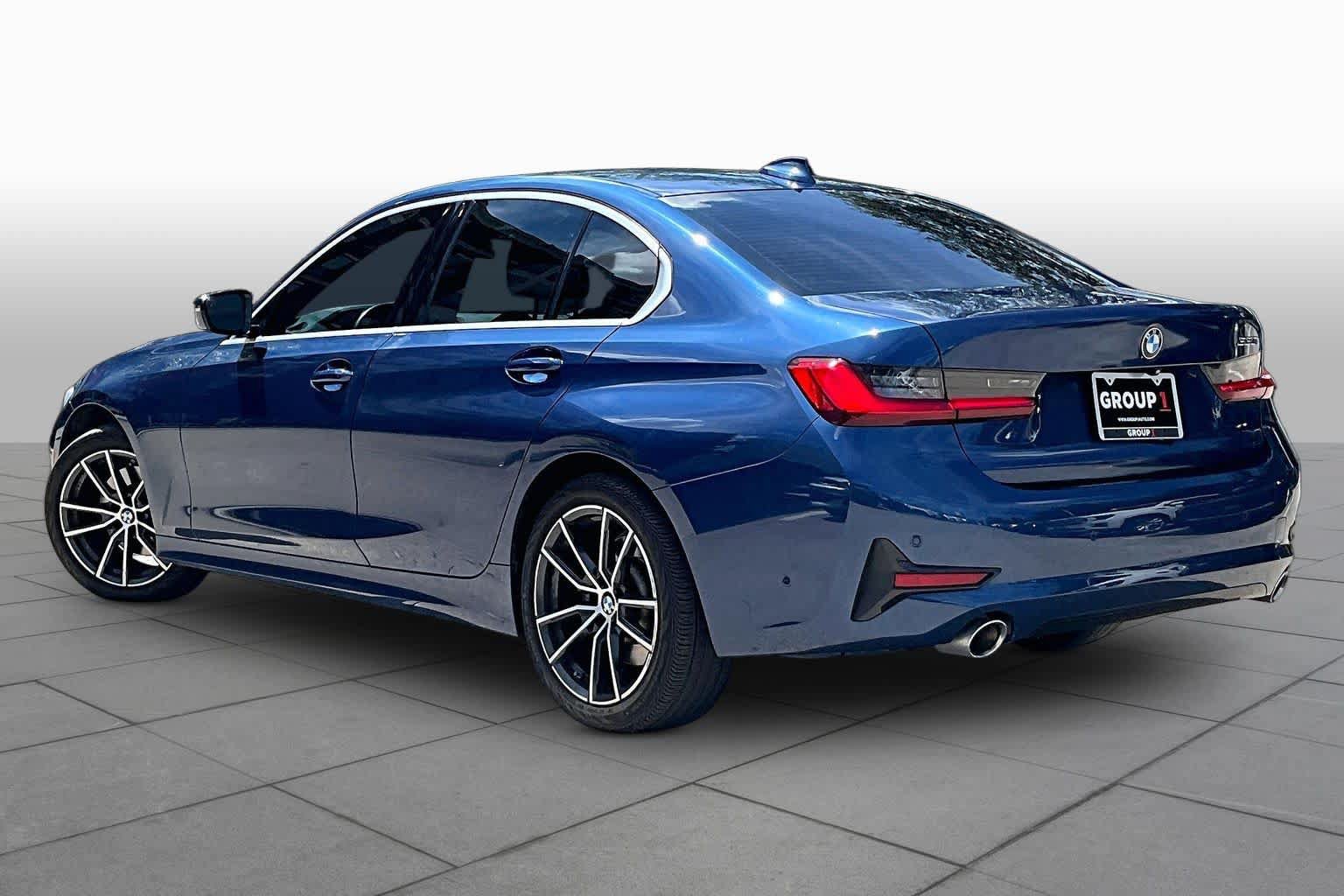 Used 2022 BMW 330i Sedan w/ Premium Package 2 RWD image 10