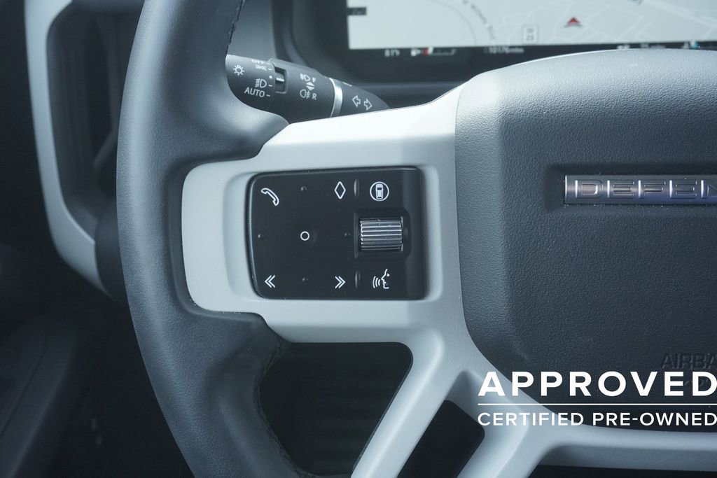 Used 2025 Land Rover Defender 110 S image 12