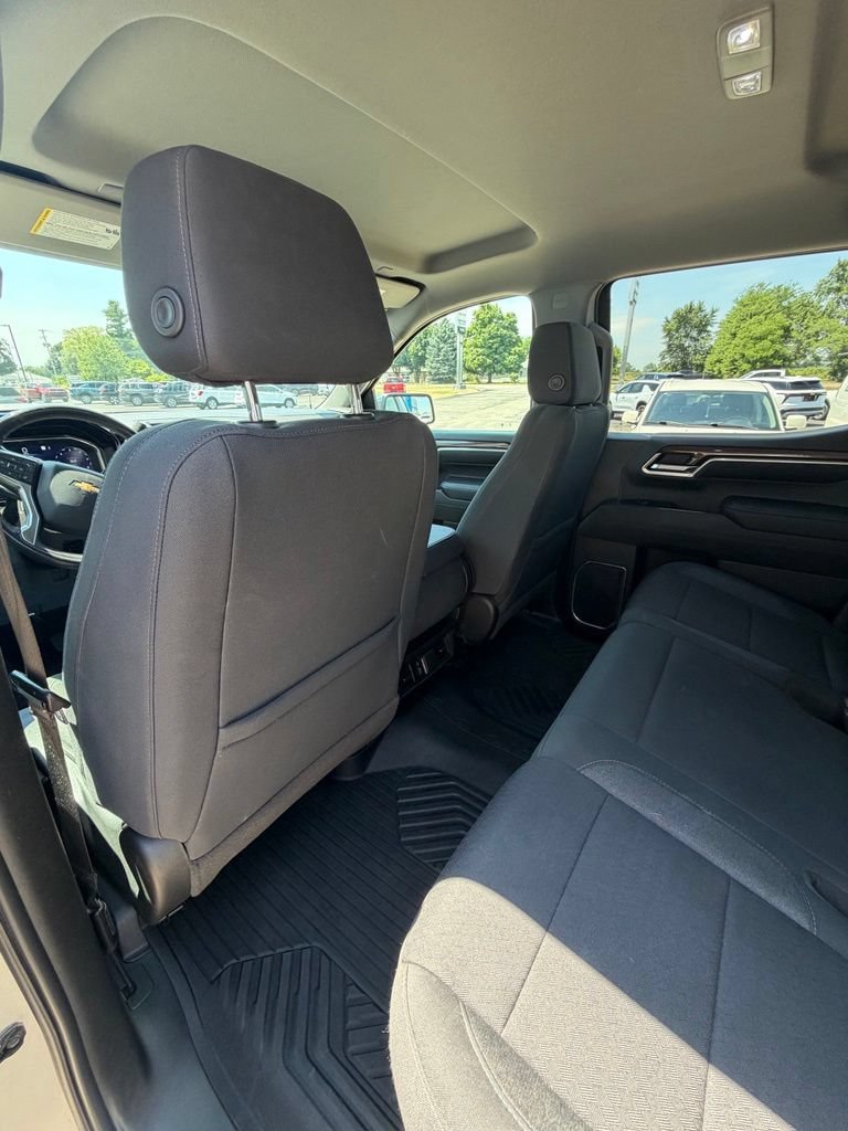 Used 2022 Chevrolet Silverado 1500 LT AWD/4WD image 11