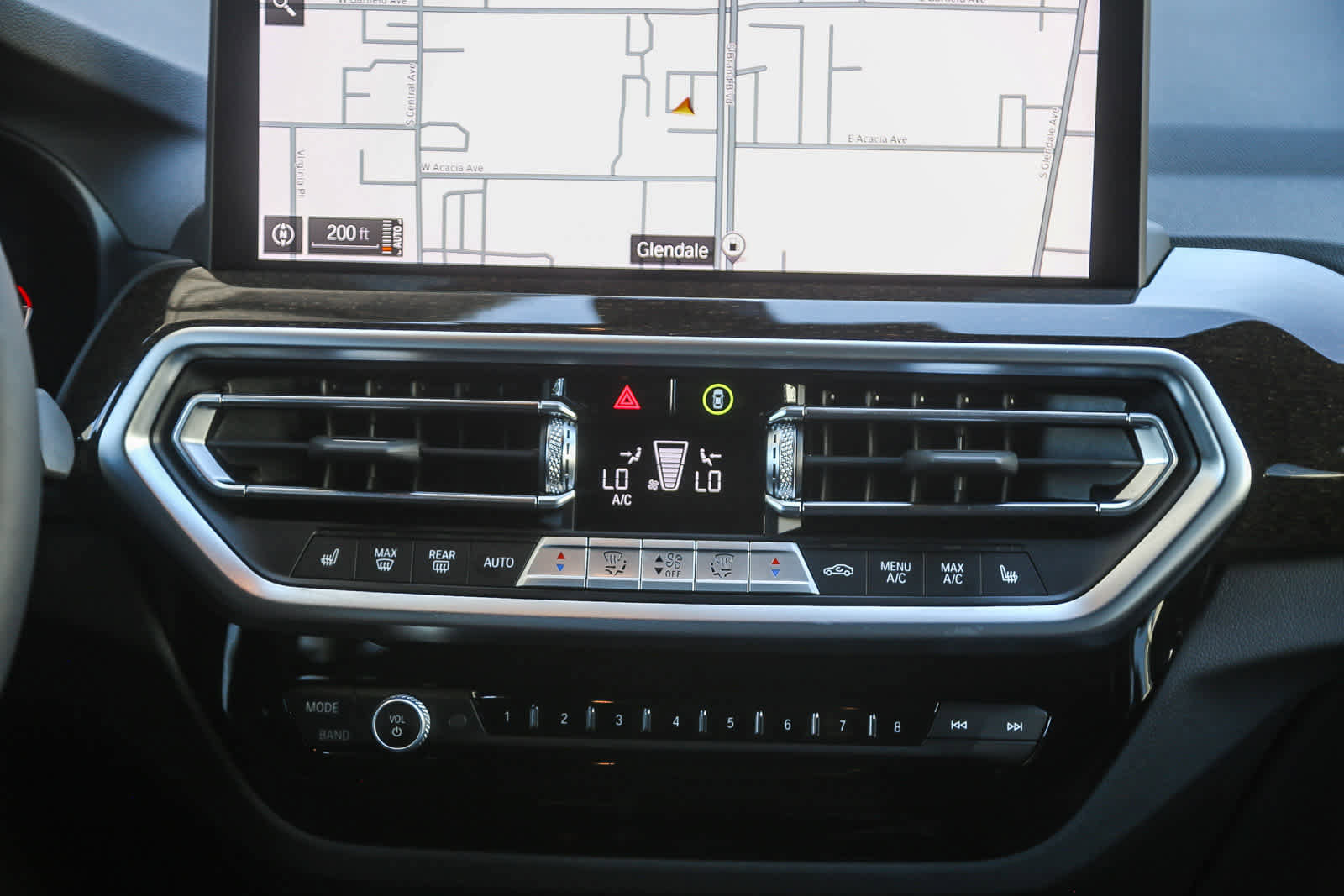 Used 2025 BMW X4 xDrive30i w/ Premium Package image 10