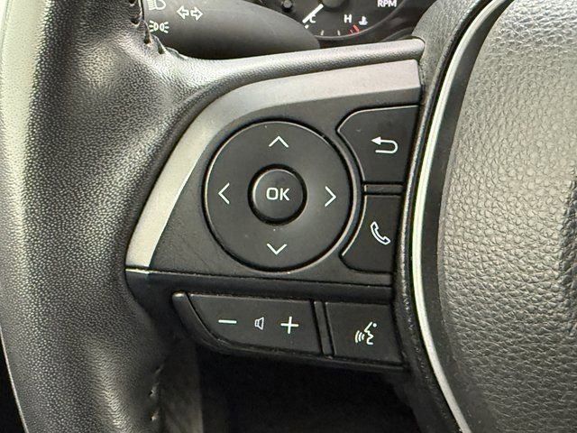 Used 2024 Toyota Corolla SE w/ SE Convenience Package FWD image 11