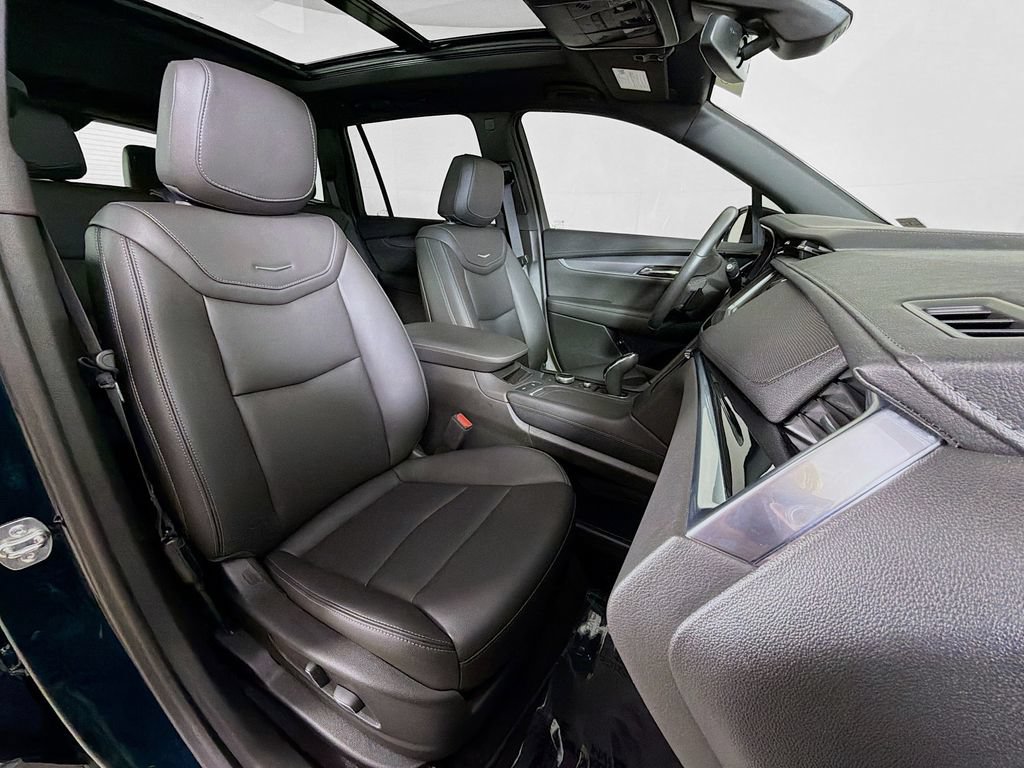 Certified 2024 Cadillac XT6 Luxury AWD/4WD image 27