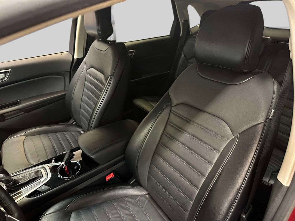 Used 2018 Ford Edge SEL w/ Equipment Group 201A AWD/4WD image 18