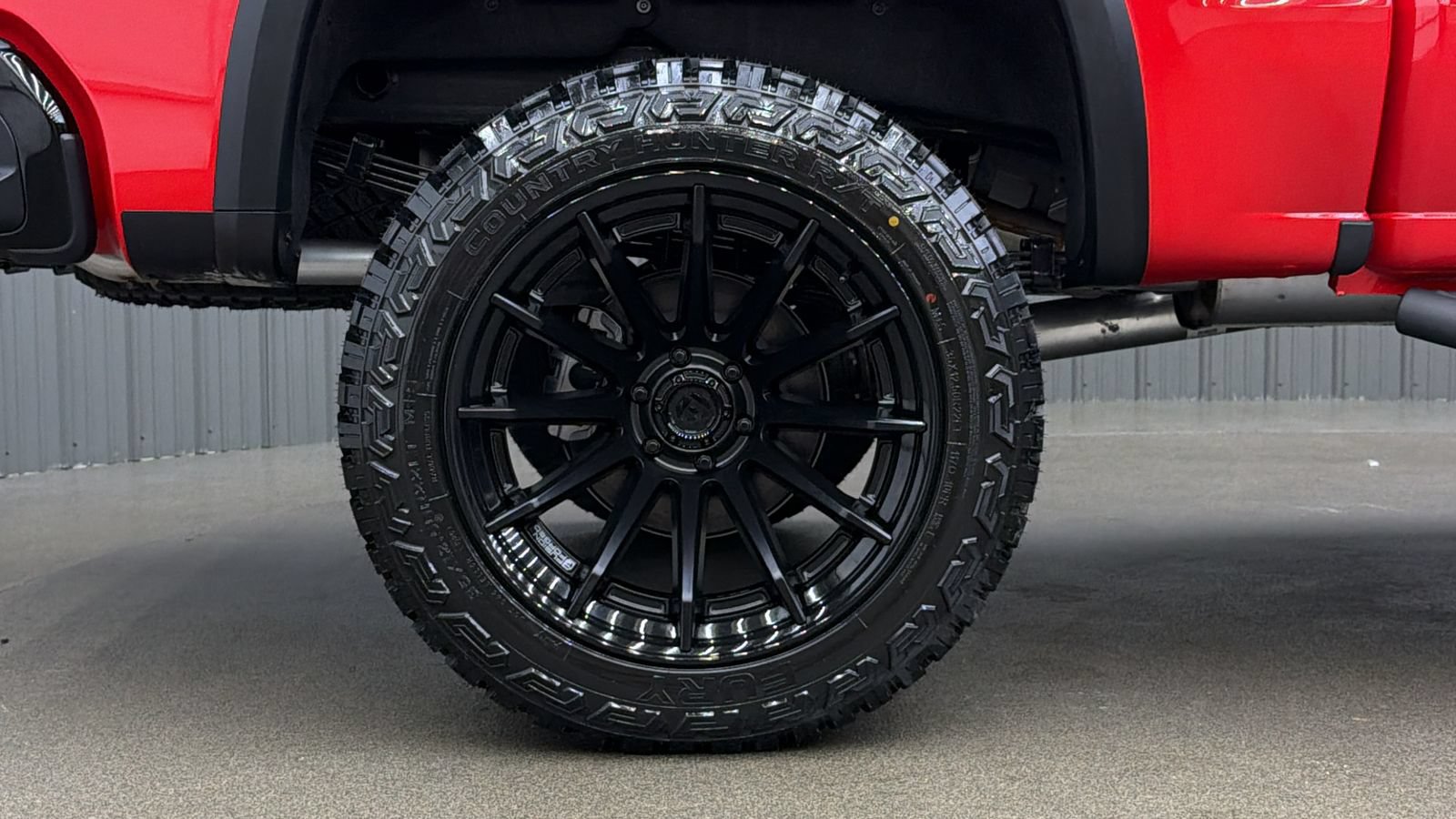 Used 2026 Chevrolet Silverado 1500 ZR2 w/ LPO, Dark Essentials Package AWD/4WD image 11