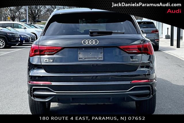 Used 2023 Audi Q3 2.0T Premium w/ Convenience Package image 4