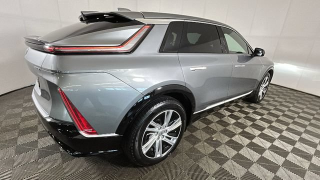 Used 2024 Cadillac Lyriq Tech RWD image 2