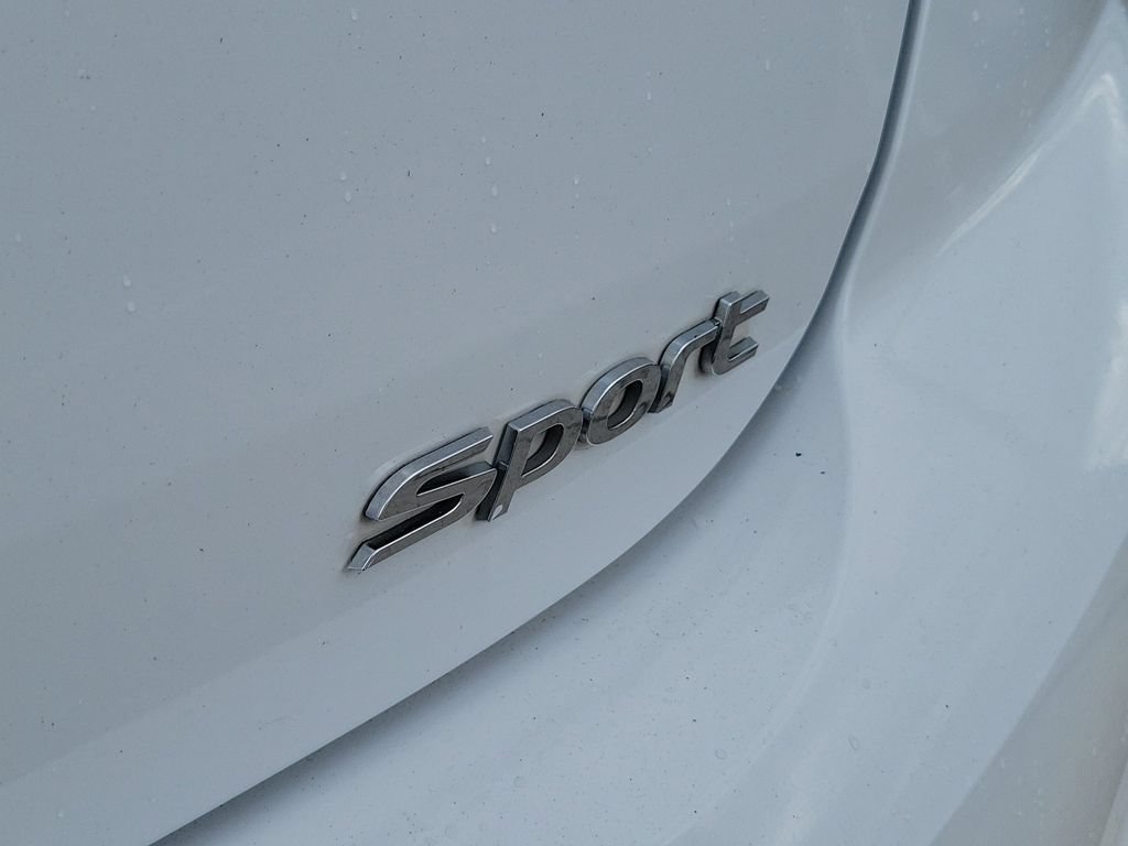Used 2020 Hyundai Elantra Sport w/ Premium Package 02 FWD image 12