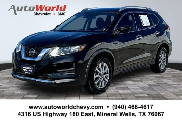 Used 2020 Nissan Rogue SV image 1