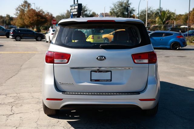 Used 2018 Kia Sedona L image 11