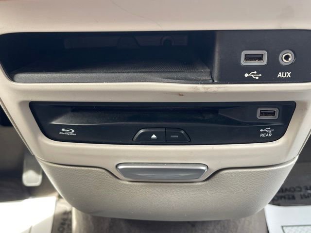 Used 2017 Chrysler Pacifica Touring-L Plus image 15