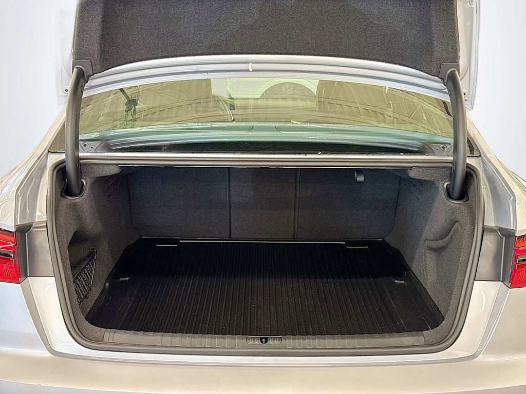 Used 2024 Audi A6 2.0T Premium image 23