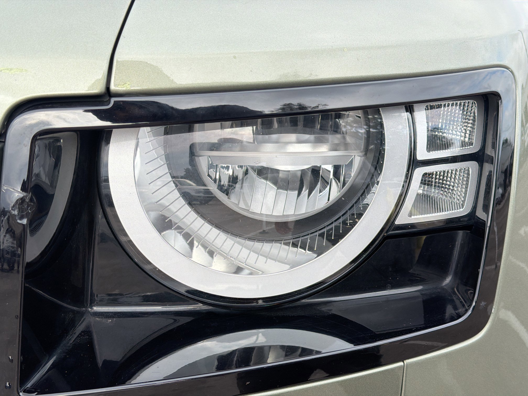 Used 2021 Land Rover Defender 110 S image 9