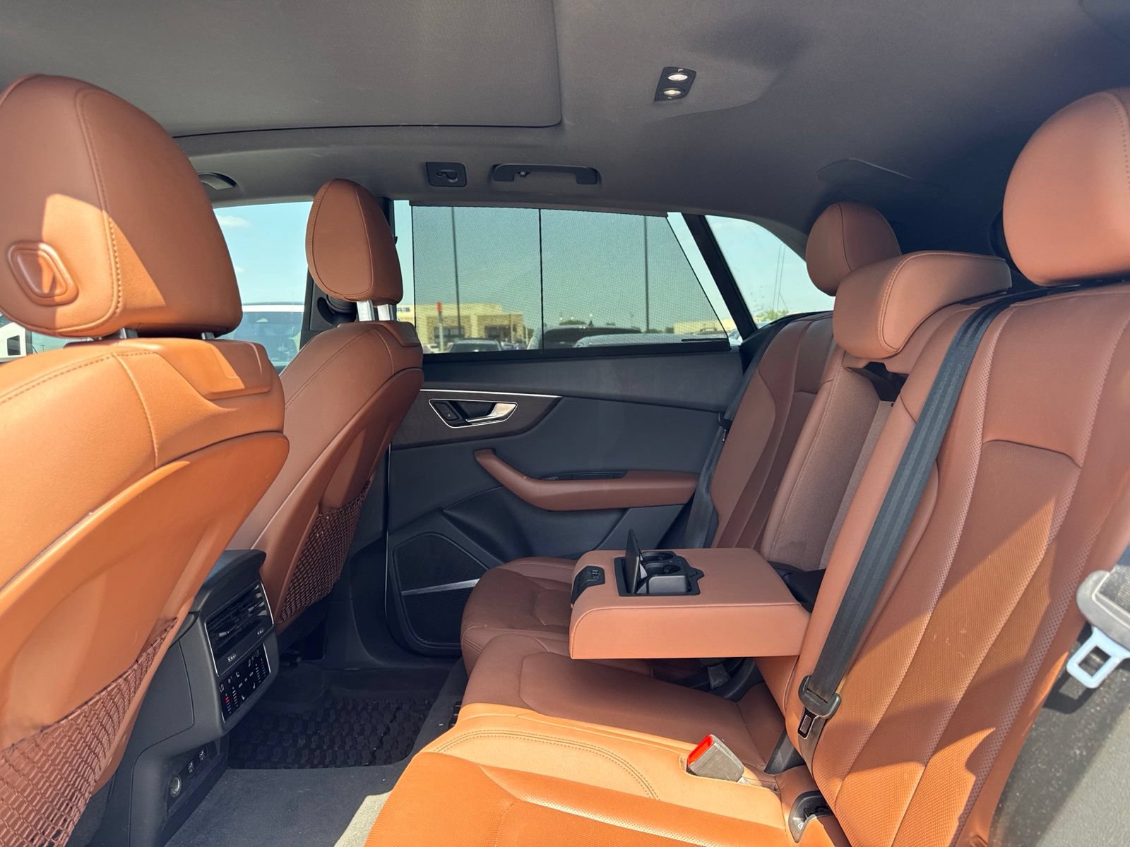 Used 2019 Audi Q8 Prestige w/ Adaptive Chassis Package AWD/4WD image 12