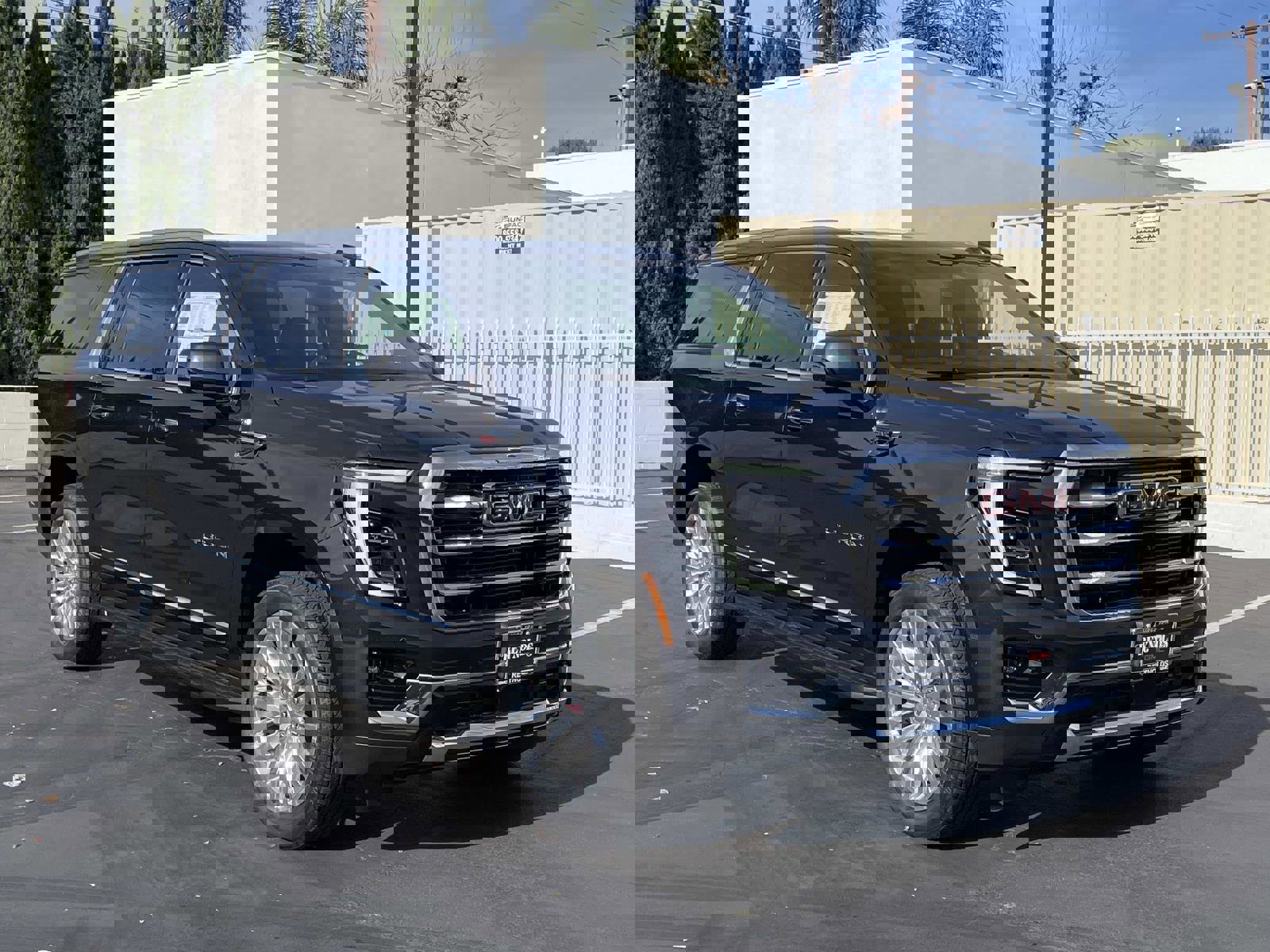 New 2026 GMC Yukon XL Elevation image 3