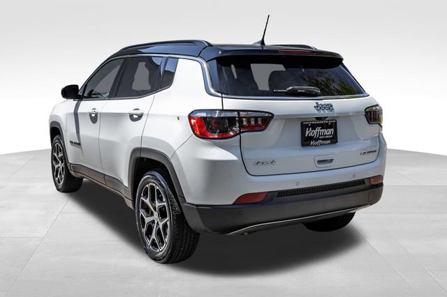 Used 2024 Jeep Compass Limited AWD/4WD image 9