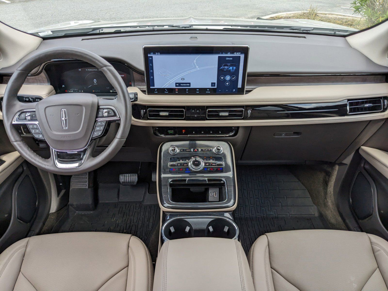 Certified 2023 Lincoln Nautilus Reserve w/ Equipment Group 201A image 17