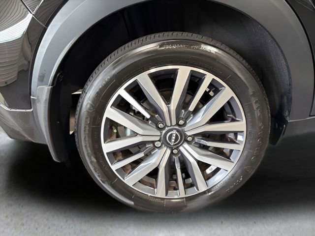 Used 2024 Nissan Kicks SV FWD image 34