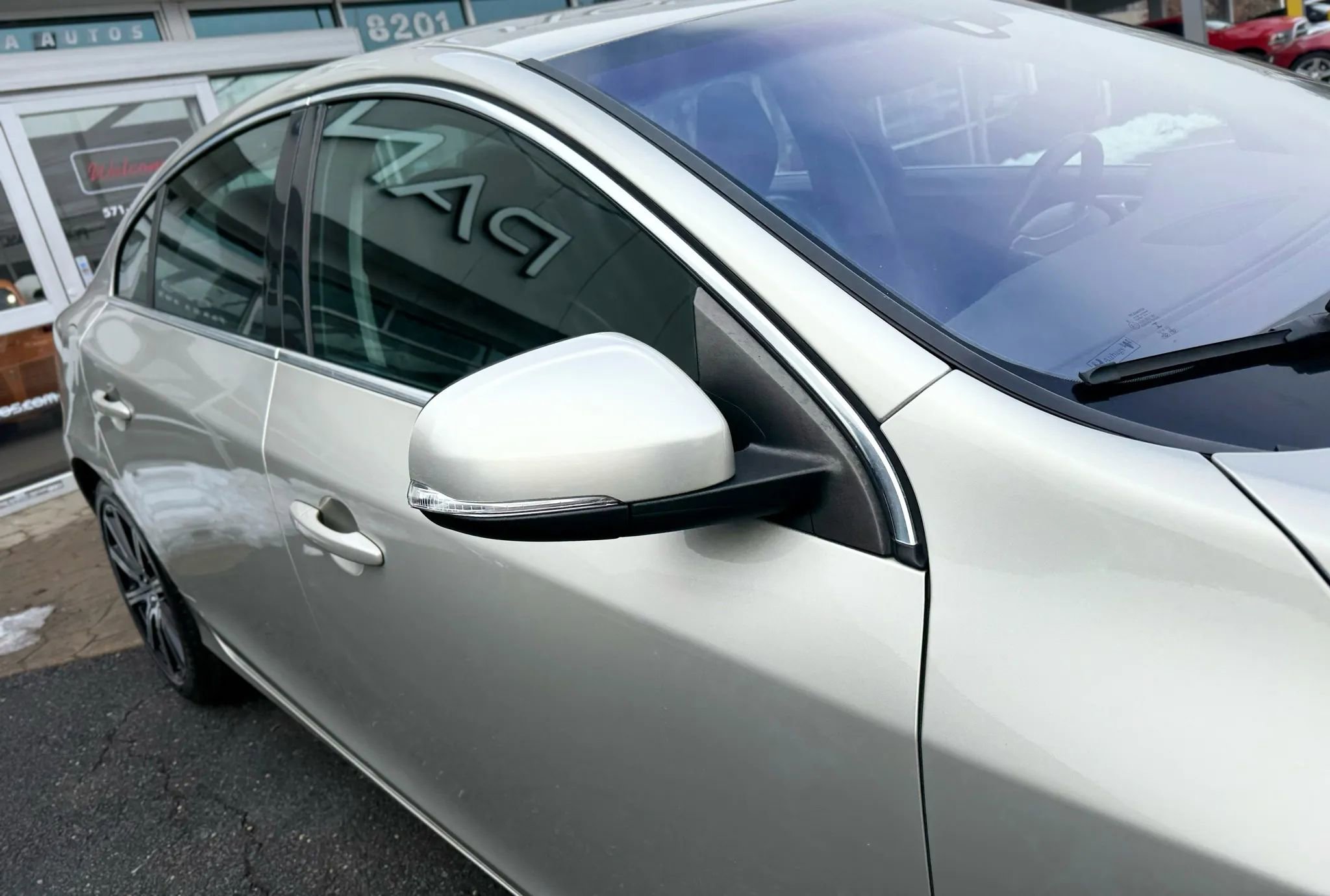 Used 2017 Volvo S60 T5 Inscription w/ Climate Package image 51