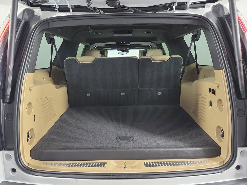 Used 2019 Cadillac Escalade ESV Platinum AWD/4WD image 7