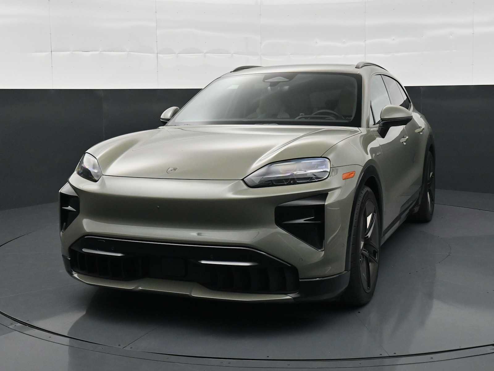 New 2026 Porsche Cayenne Turbo AWD/4WD image 36