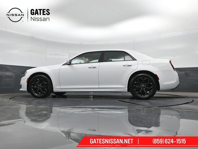 Used 2022 Chrysler 300 Touring L w/ Popular Equipment Group AWD/4WD image 44