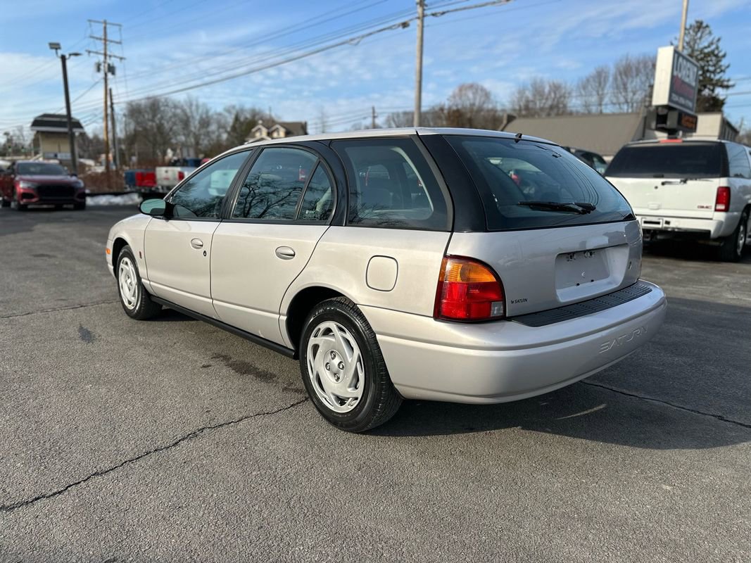 Used 2000 Saturn S-Series SW2 image 3