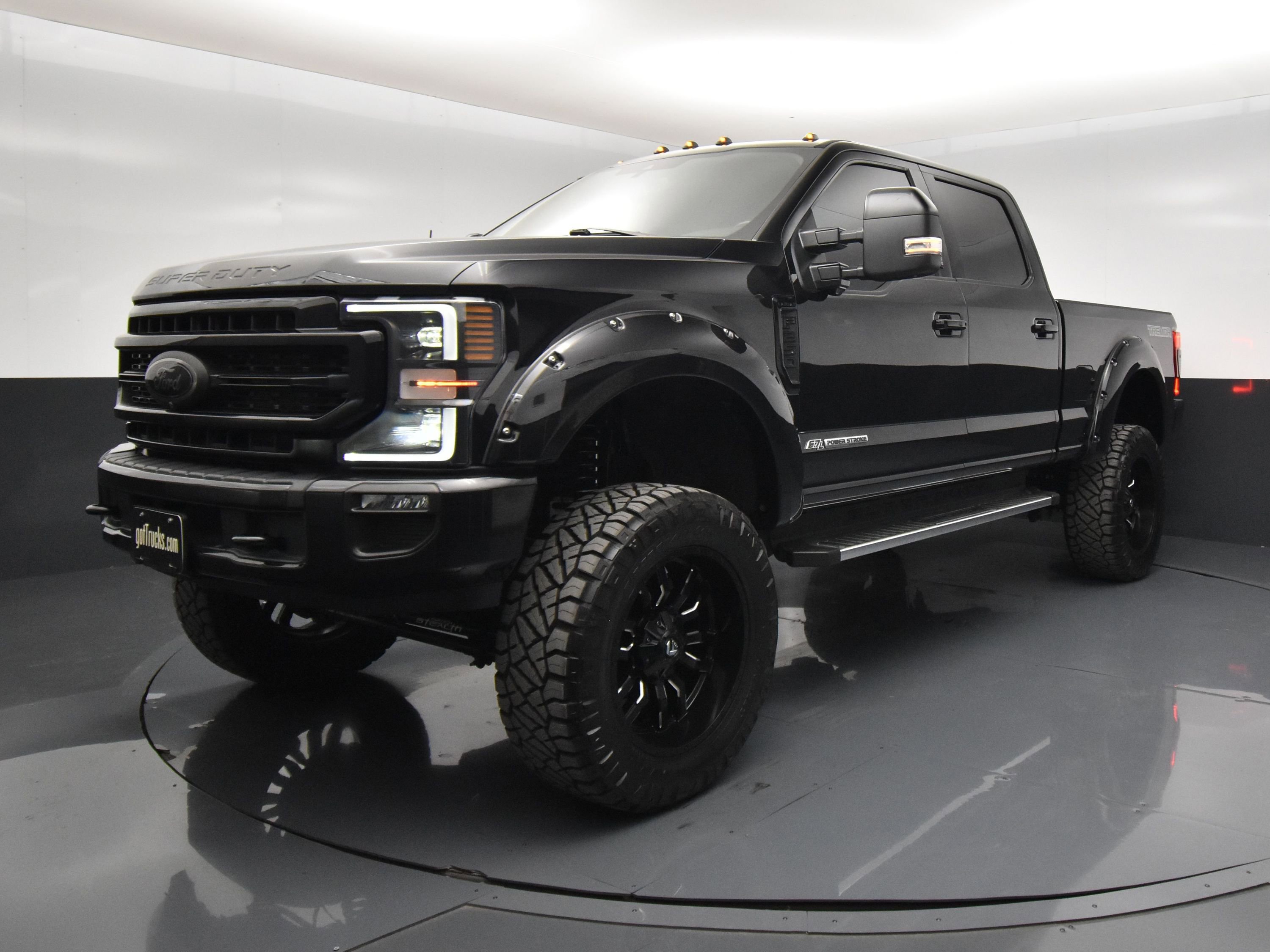 Used 2021 Ford F250 Lariat AWD/4WD image 2