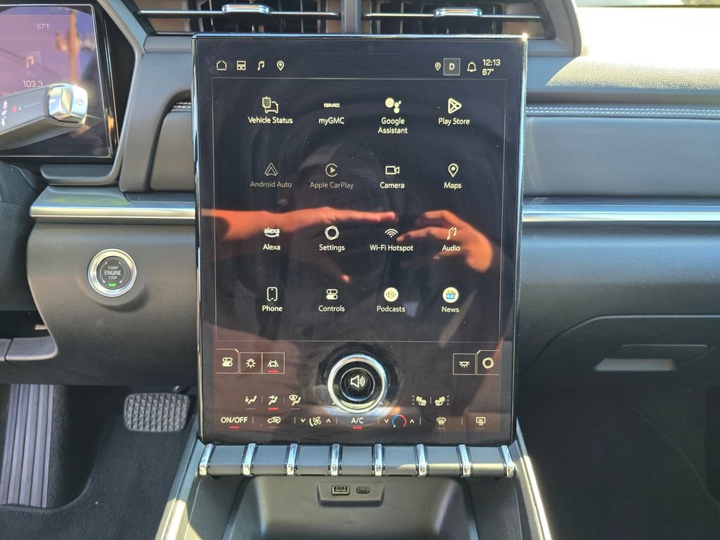 Used 2025 GMC Terrain Elevation image 17