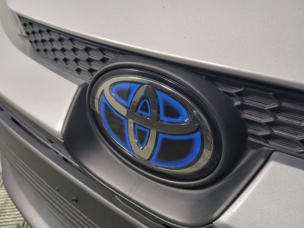 Used 2023 Toyota Corolla LE image 13