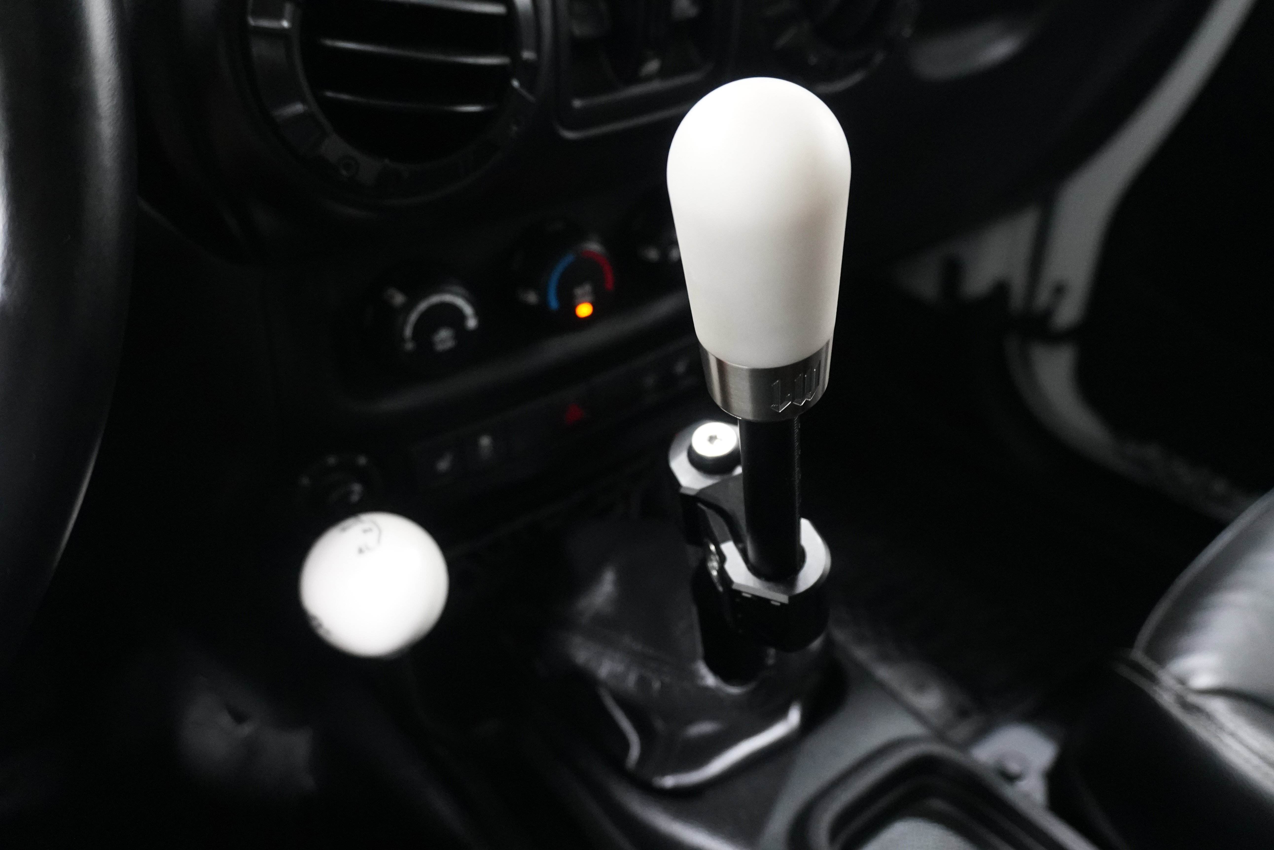 Used 2015 Jeep Wrangler Unlimited Rubicon AWD/4WD image 21