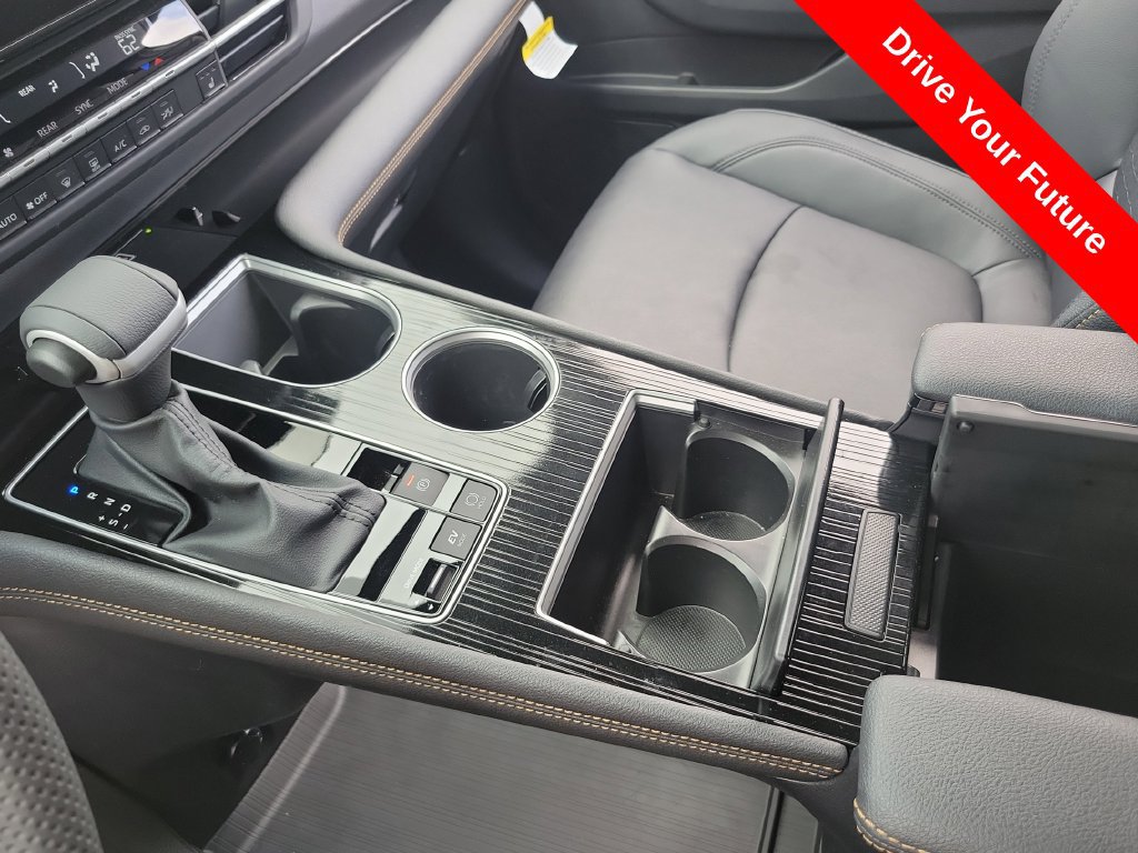 Used 2026 Toyota Sienna XLE Woodland Edition AWD/4WD image 13