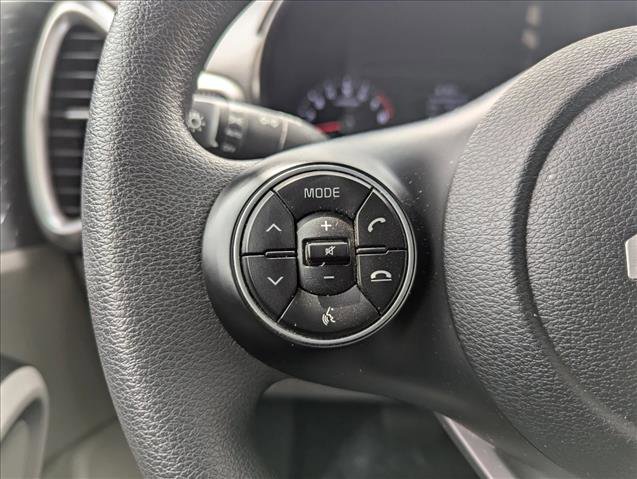 Used 2022 Kia Soul LX FWD image 10