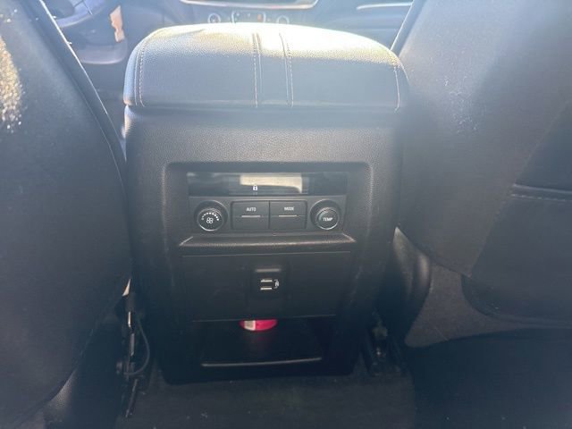 Used 2019 Chevrolet Traverse LT image 31