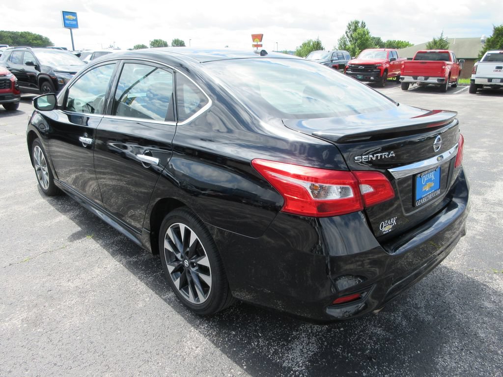 Used 2019 Nissan Sentra SR FWD image 3