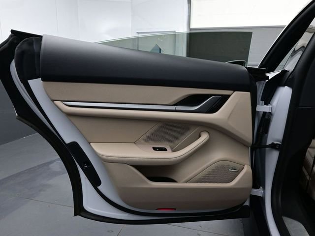 Certified 2025 Porsche Taycan image 13