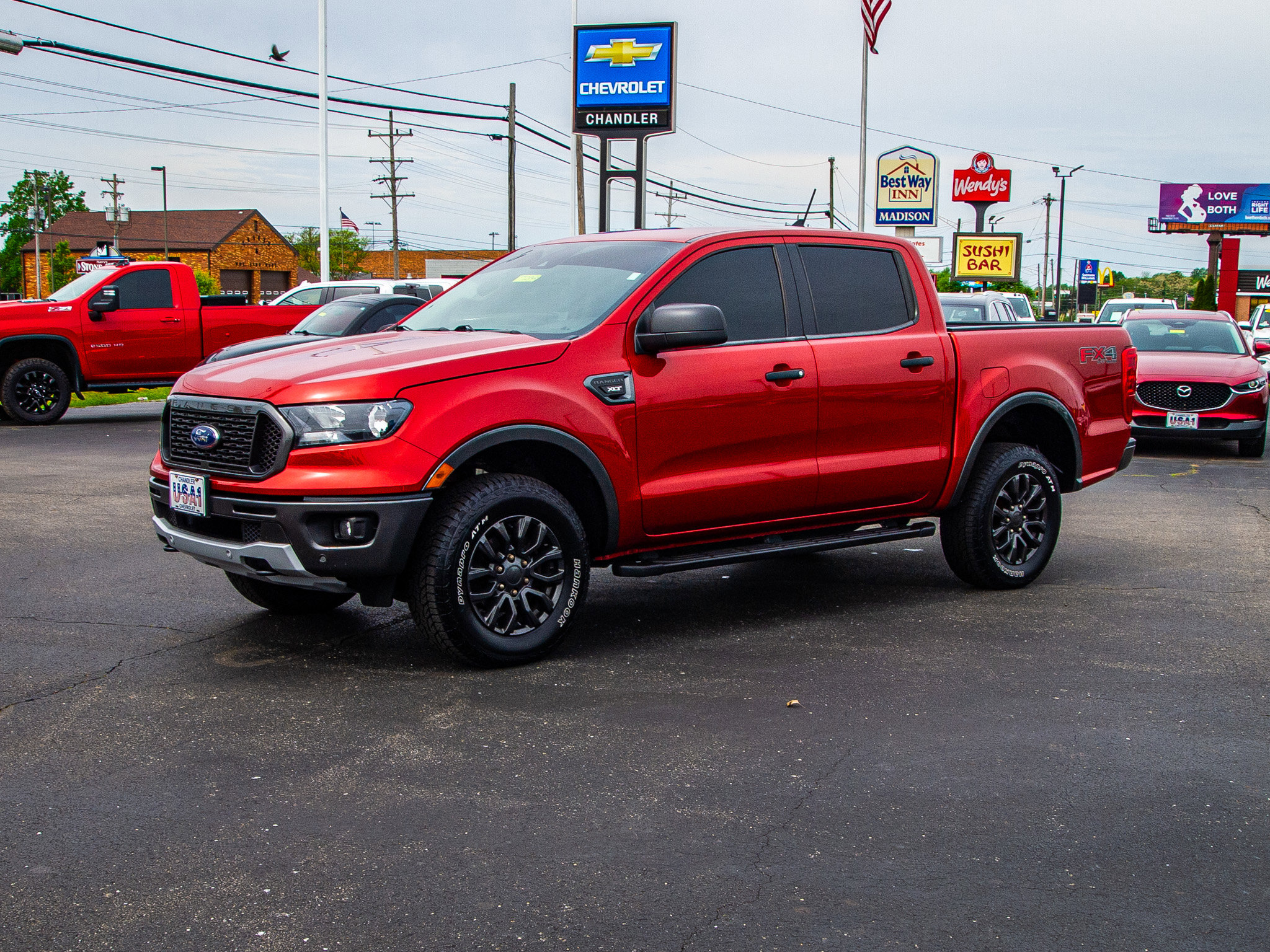 Used 2019 Ford Ranger XLT w/ Equipment Group 302A Luxury AWD/4WD image 3
