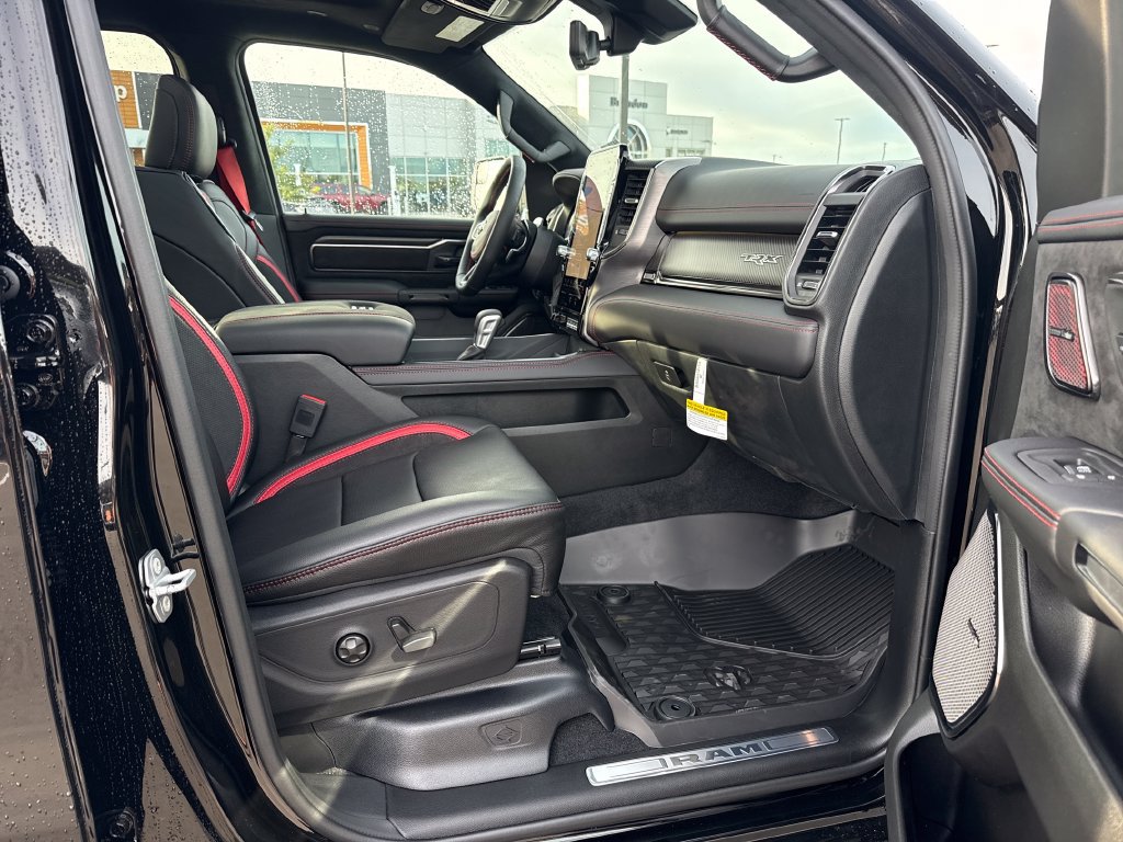 New 2027 RAM 1500 4x4 Crew Cab image 38