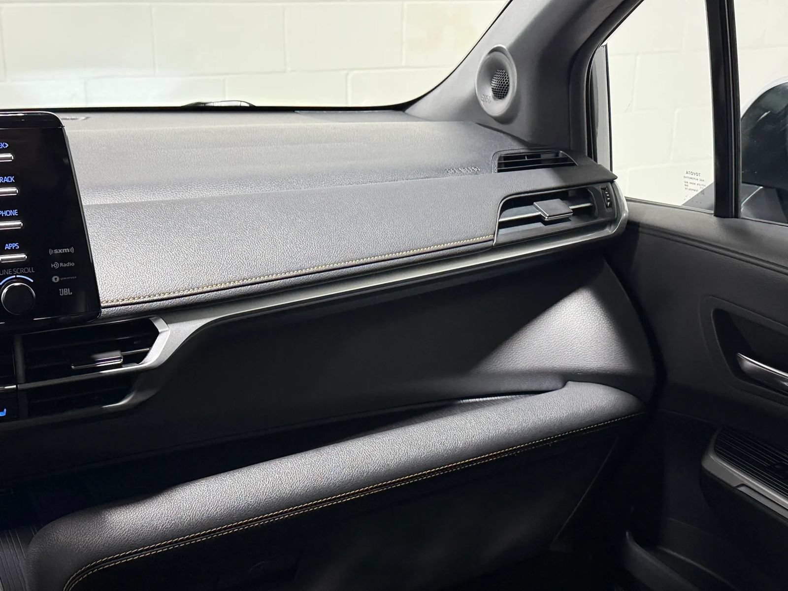 Used 2022 Toyota Sienna XLE Woodland Edition w/ Protection Package (TMS) AWD/4WD image 22